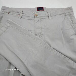 UNTUCKit Straight Fit Chino Pants Mens W36 L30 Gray Pima Cotton Spandex